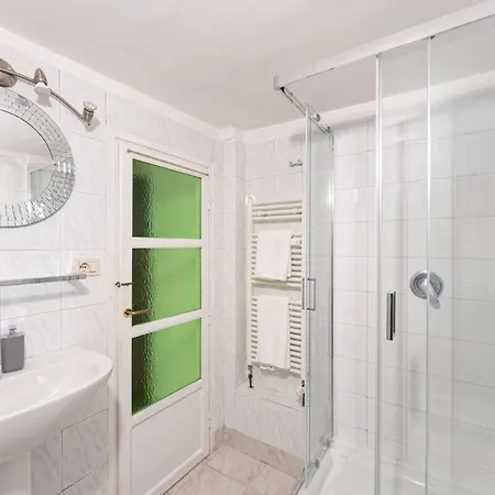 Caprie Apartment *